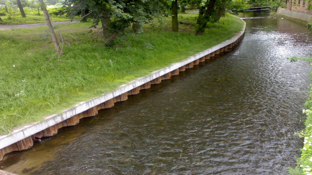 Budowa umocnienia brzegu rzeki wierzycy w starogardzie gdańskim